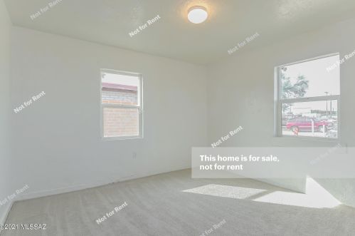 844 37 St, Tucson AZ 85713-4908 exterior