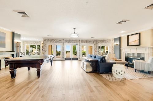 1300 Prospect Ave, Milwaukee WI 53202-3022 exterior