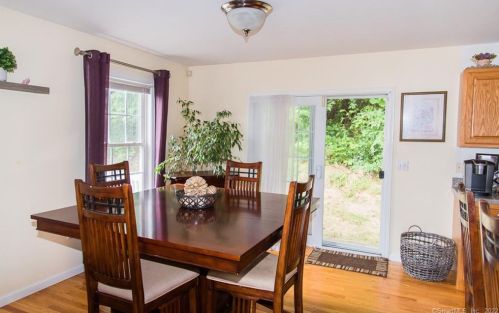 639 Old Colony Rd, Meriden CT 06451-6301 exterior