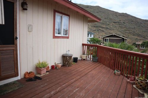 848 Kealahou St, Honolulu, HI 96825-2966