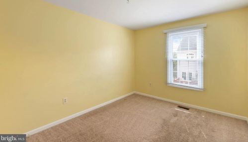 7047 Chesley Search Way, Alexandria VA 22315-4754 exterior