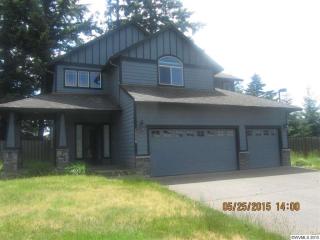1806 Yvonne St, Salem, OR 97306-1232