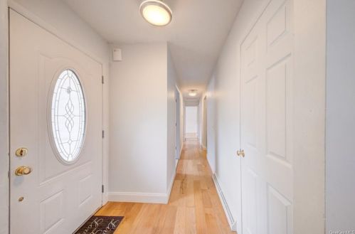 16 Laddie Rd, Middletown NY 10941-1708 exterior