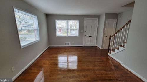 14 Del Ray Ave, Alexandria VA  22301-1424 exterior