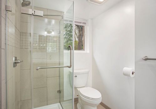 1630 Aberdeen St, Grand Rapids MI 49505-3910 exterior