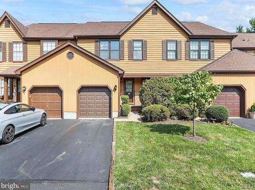 16 Cliveden Ct, Trenton NJ 08648-1400 exterior