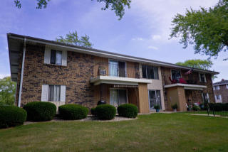 3428 Taylor Ave, Milwaukee WI  53207-3461 exterior