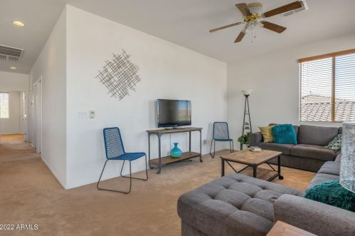 4322 Aracely Dr, Phoenix AZ  85087-5998 exterior