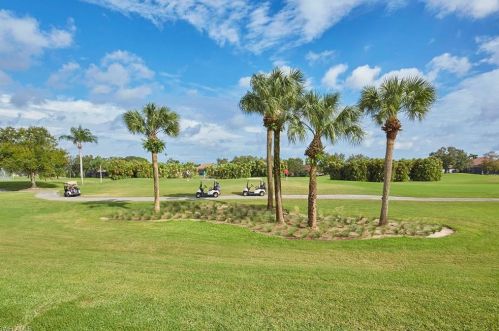 279 Monterey Dr, Naples FL 34119-4624 exterior