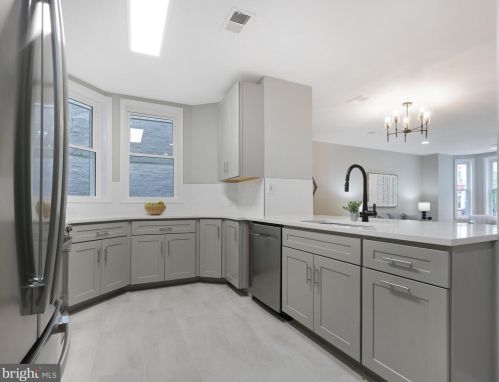 812 11 St, Washington DC 20002-3739 exterior