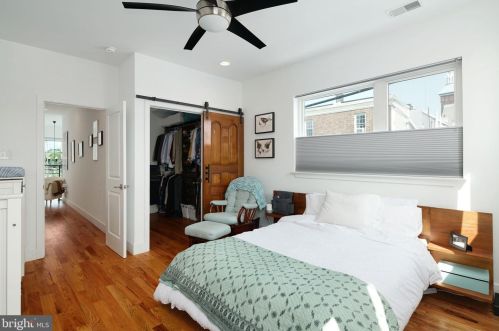 2201 Cumberland St, Philadelphia PA 19125-2203 exterior