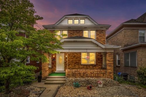 1440 Bellaire Pl, Pittsburgh PA  15226-1908 exterior