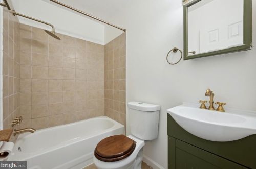 2553 Cedar St, Philadelphia PA  19125-3123 exterior