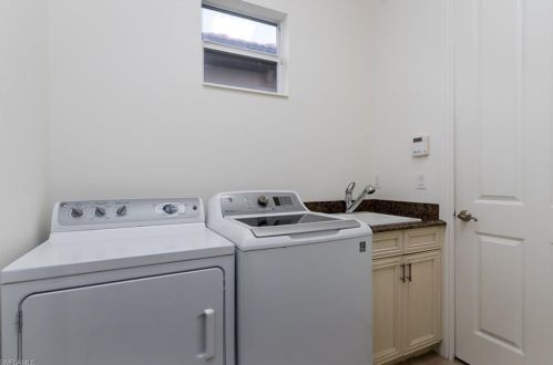 6545 Caldecott Dr, Naples FL 34113-3195 exterior