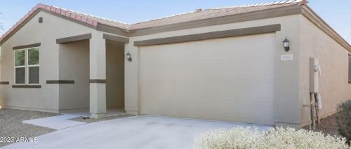 1821 Chanute Pass, Phoenix, AZ 85040-3835