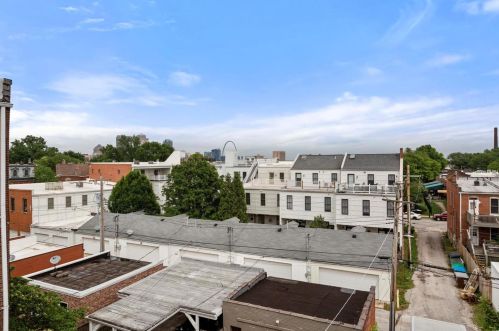 1424 Mississippi Ave, Saint Louis MO 63104-2533 exterior