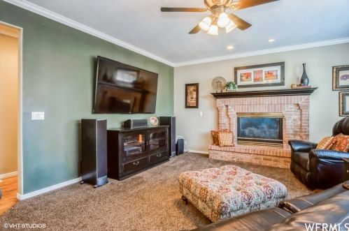 10664 Trailridge Cir, Sandy UT 84092-4758 exterior