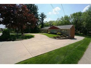 2510 Chapelwood Dr, Pittsburgh, PA 15241-2806