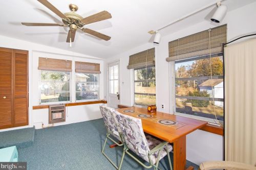 26 Sta Ave, Somerdale NJ 08083-1314 exterior