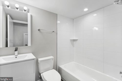 1220 18 St, Philadelphia PA 19140-1014 exterior