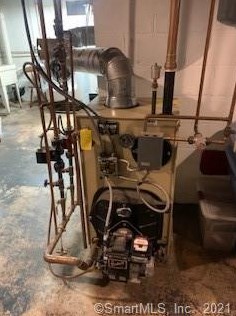 394 Litchfield St, Torrington CT 06790-6603 exterior