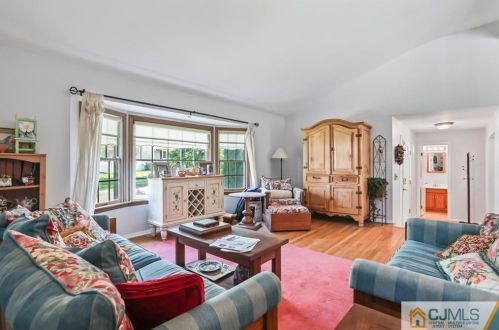 29 Sioux St, Old Bridge NJ 08857-1842 exterior