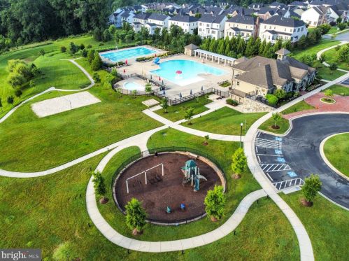 13221 Moonlight Trail Ct, Silver Spring, MD 20906