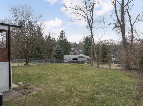 111 Sycamore Dr, Pittsburgh PA  15235-1965 exterior