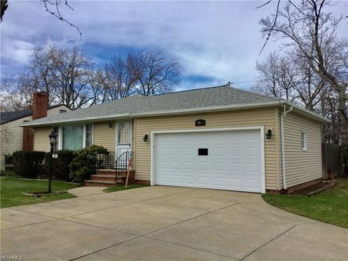 4955 Sedgewick Rd, Cleveland OH  44124-1104 exterior