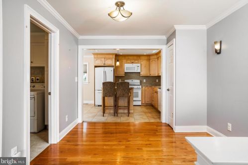 28 Matthew Dr, Trenton NJ 08628-3340 exterior