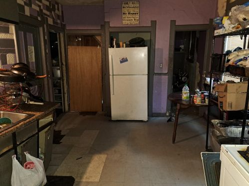 2934 24th St, Milwaukee, WI 53206-1111