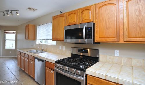 8517 Ramona Madera Ln, Tucson AZ  85747-5712 exterior