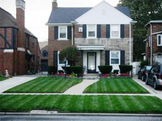 18441 Santa Barbara Dr, Detroit MI  48221-1278 exterior