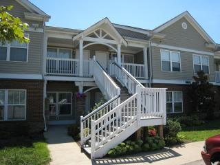 3802 Falcon Crest Dr, Louisville KY  40219-6049 exterior