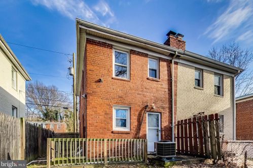 228 56 St, Washington DC 20019-6743 exterior