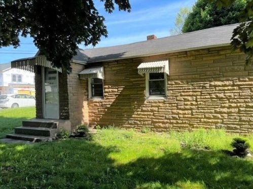 928 Hackley Ave, Meskegon, MI 49444-1239