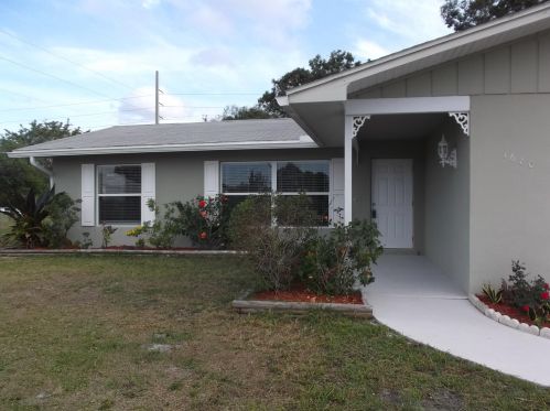 1680 Minorca Ave, Fort Pierce FL  34952-4961 exterior