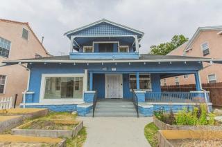 1075 Leighton Ave, Los Angeles, CA 90037-1611
