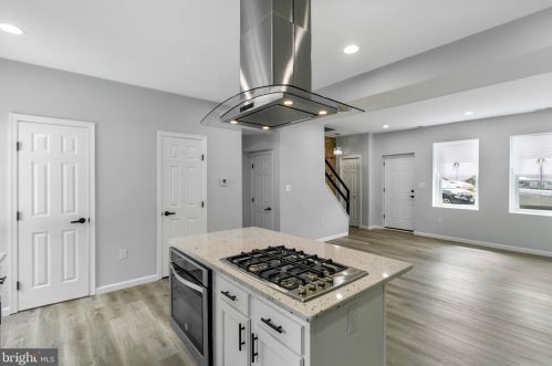 4912 Nannie Helen Burroughs Ave, Washington DC  20019-4817 exterior