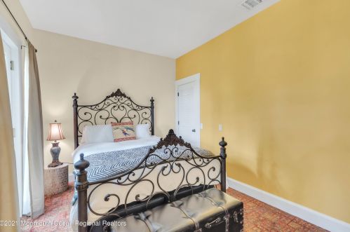 50 Hooper Ave, Atlantic Highlands NJ  07716-1537 exterior