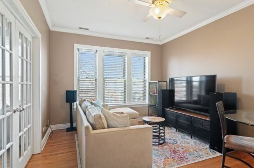 2007 Warner Ave, Chicago, IL 60618-3029