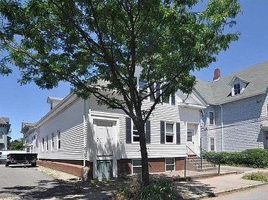 45 Brighton St, Providence RI  02909-1425 exterior