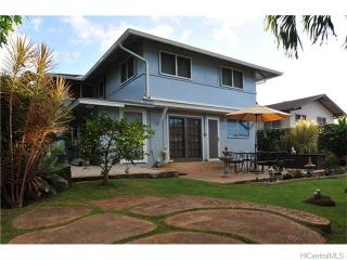 3350 Esther St, Honolulu HI  96815-4136 exterior