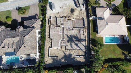 612 Binnacle Dr, Naples FL 34103-2725 exterior