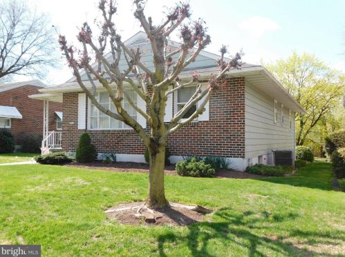 60 7th St, Pottstown, PA 19464-5230