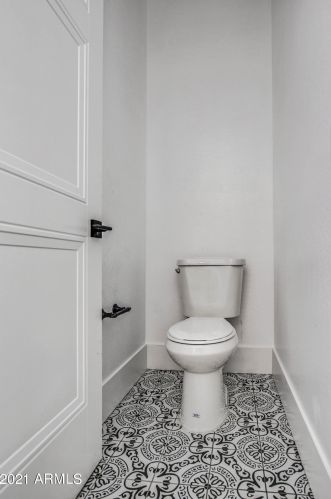 6434 12 St, Phoenix AZ 85086-4804 exterior