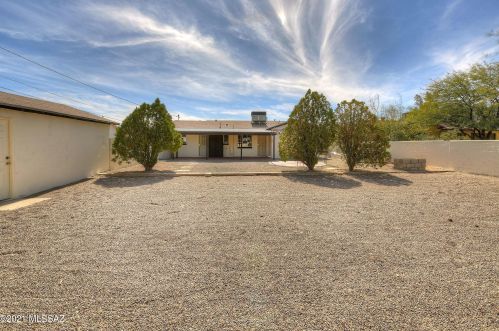 2711 Linden St, Tucson AZ 85719-3631 exterior