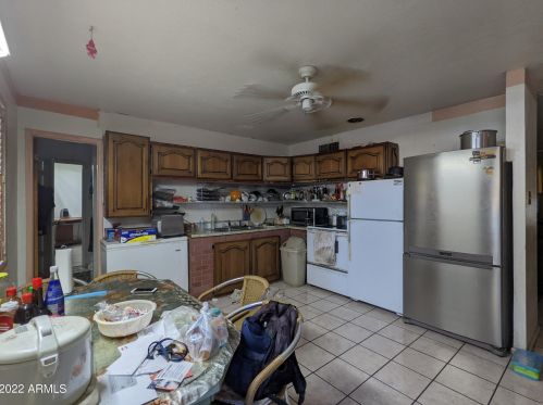 4225 Cavalier Dr, Phoenix AZ 85017-1727 exterior