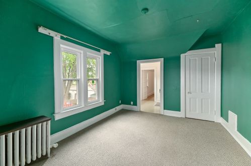 1137 49, Milwaukee WI 53214-3527 exterior