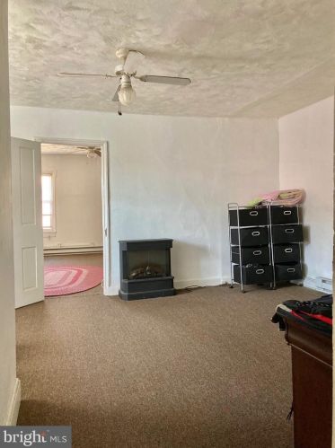 1241 6 St, Philadelphia PA 19140-2509 exterior